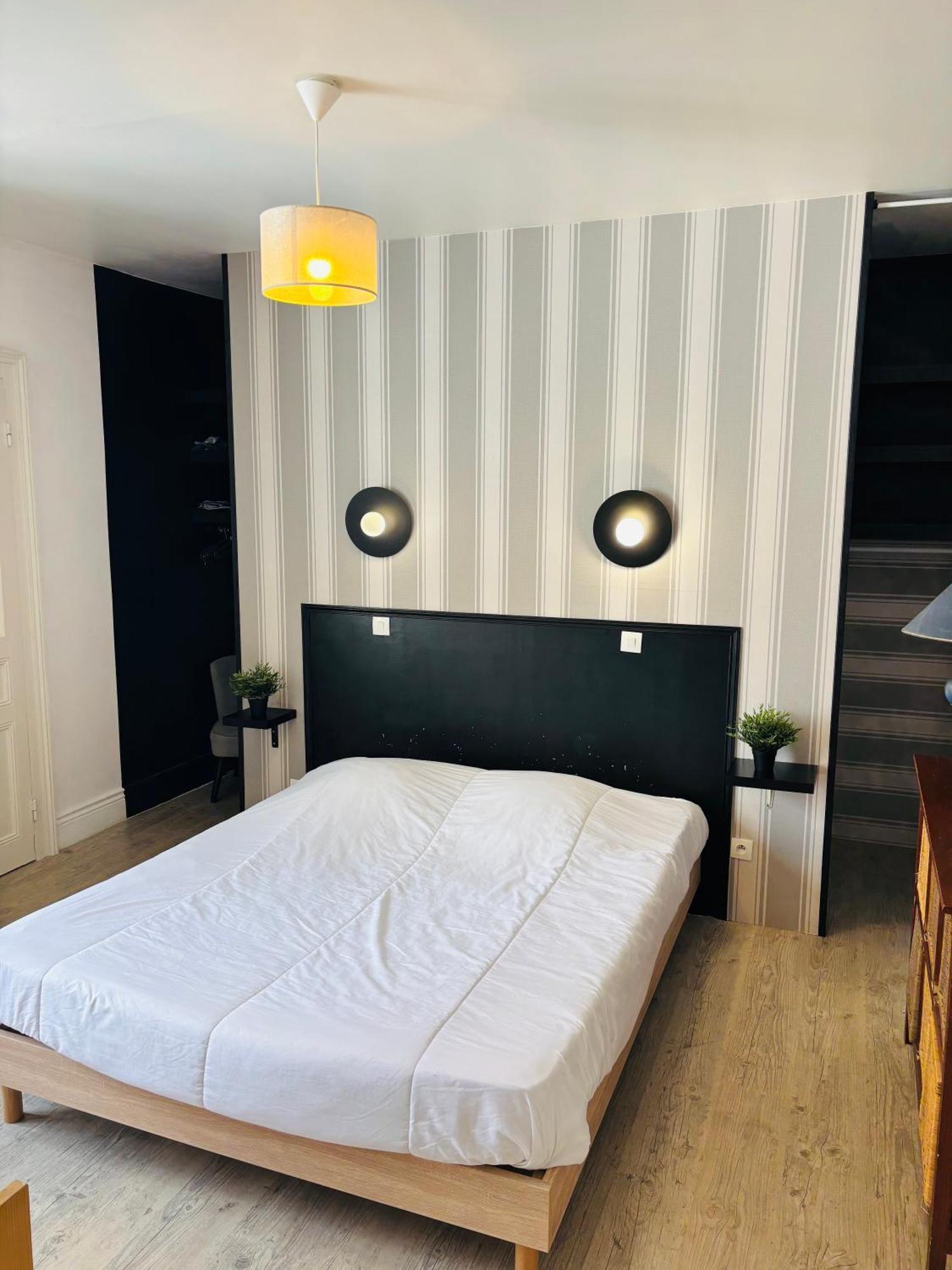 Appartement Au Coeur De La Vieille Ville Булон сюр Мер Екстериор снимка